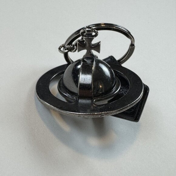 Vivienne Westwood Orb Charm - Picture 1 of 5